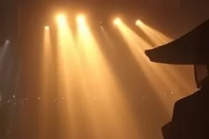 周末去哪儿吃拍下的一条老街夜市